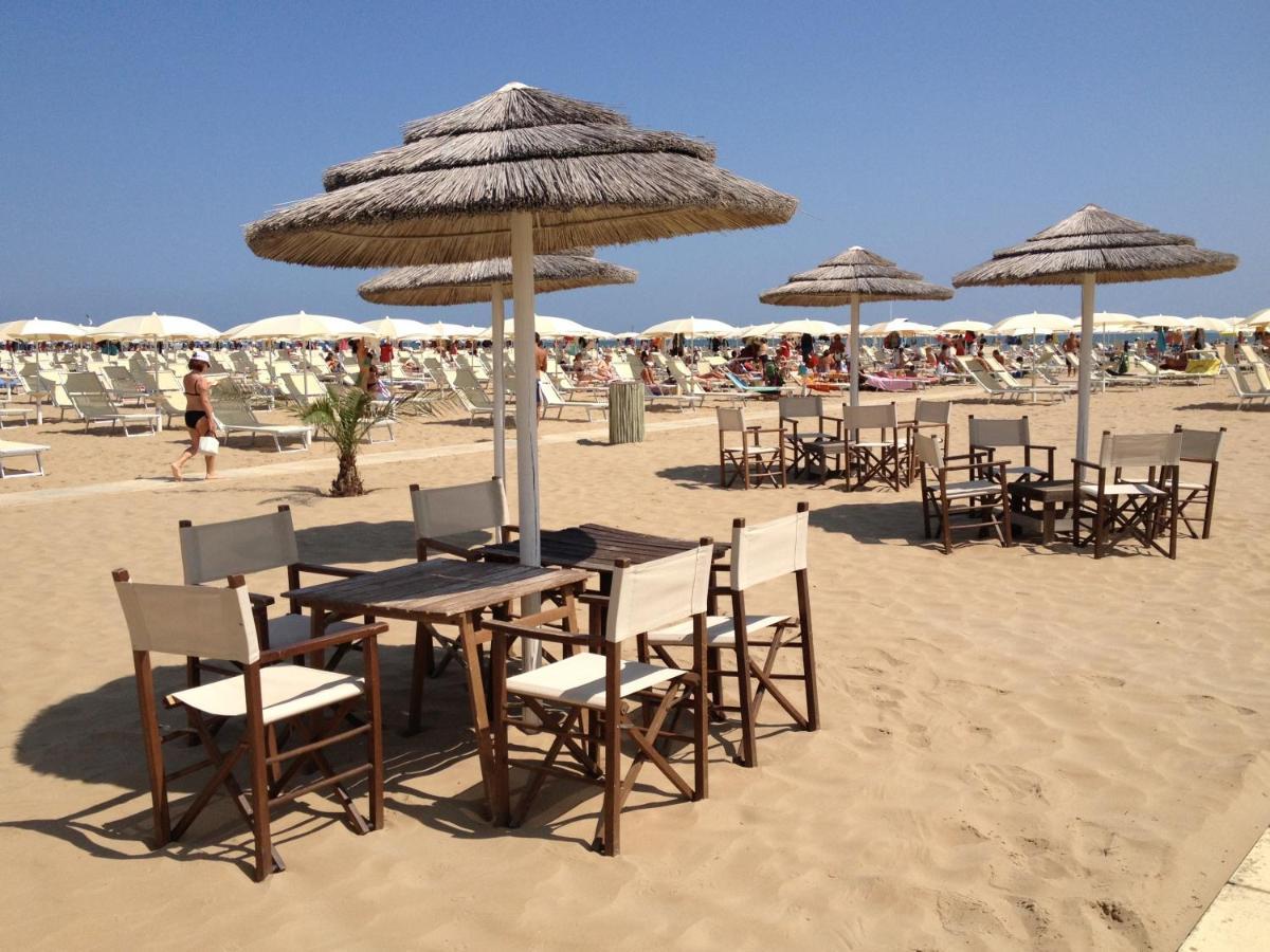 Hotel Castellani Rimini Ngoại thất bức ảnh