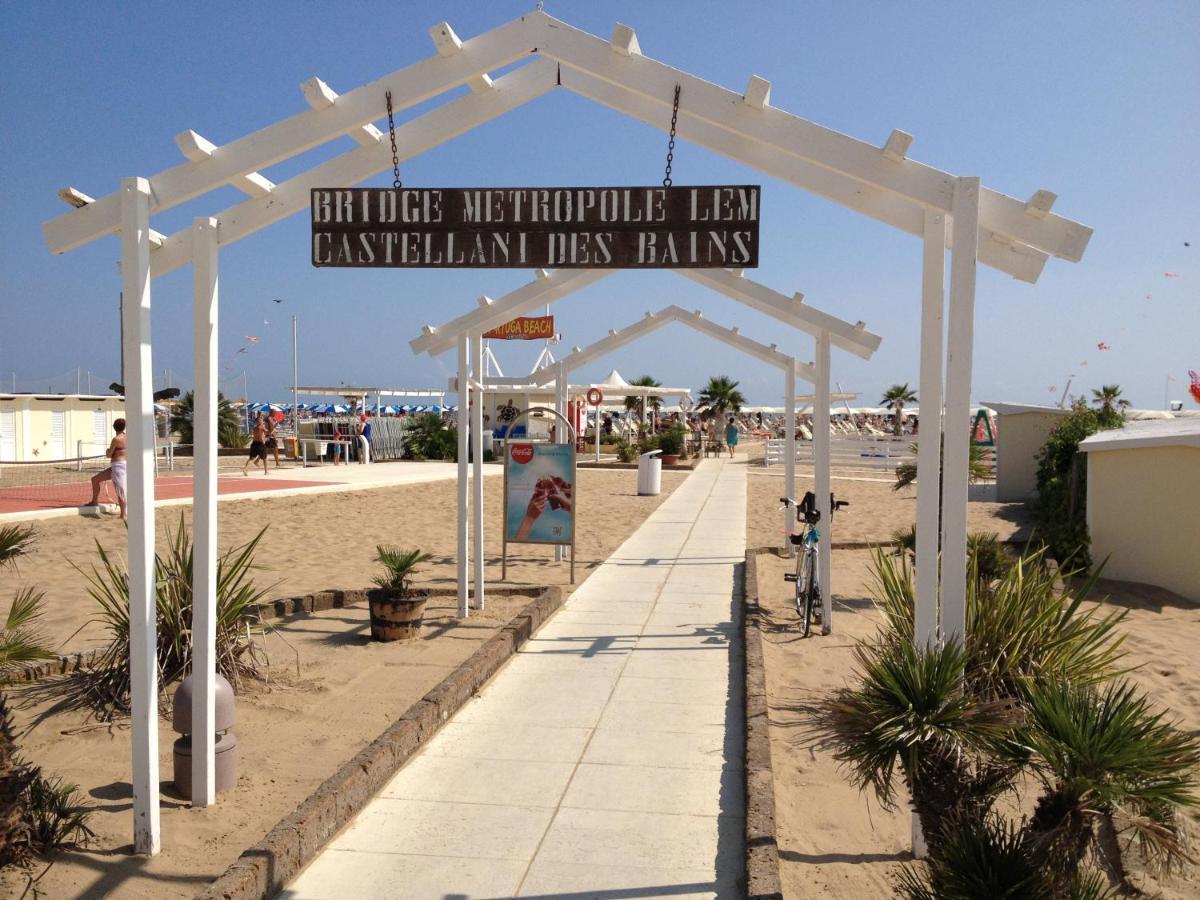 Hotel Castellani Rimini Ngoại thất bức ảnh